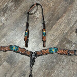 Stunning *NEW* Beaded Headstall & Breast Collar